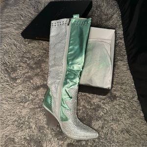 AZALEA WANG LEITTEN CHUNKY WESTERN RHINESTONE BOOT IN GREEN